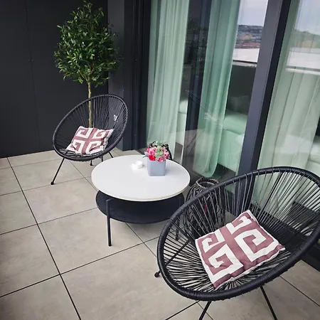 Apartamento Luxury Apartment, View&garage&ac Bratislava